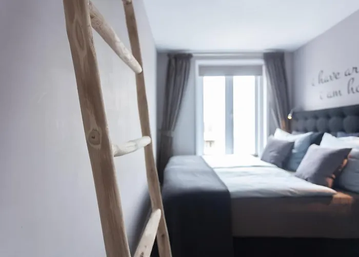 The Rose Bed & Breakfast