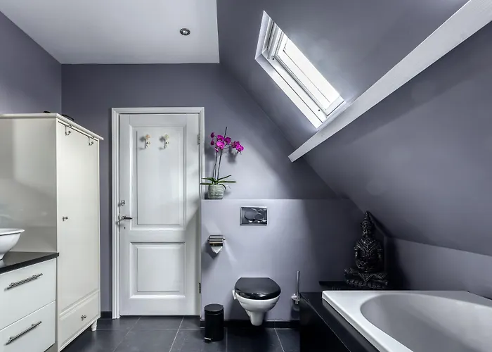 The Rose Bed & Breakfast 4*