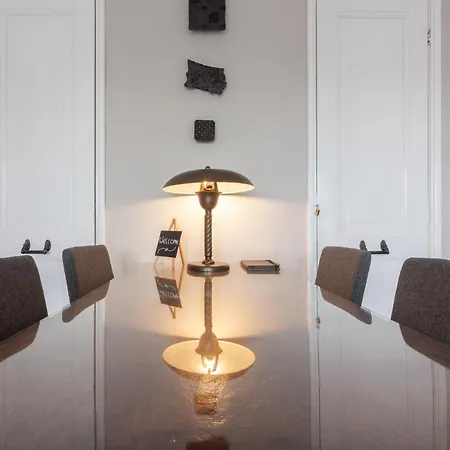 Oda ve Kahvaltı The Rose 4*